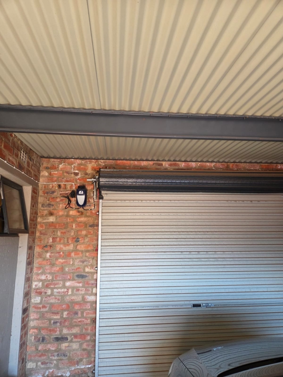 2 Bedroom Property for Sale in Van Der Hoff Park North West
